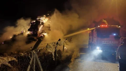 Konya Karapınar'da Saman Yangını
