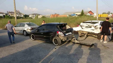 Antalya'da Zincirleme Kaza Meydana Geldi
