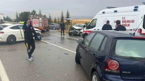 Eskişehir'de Zincirleme Trafik Kazası