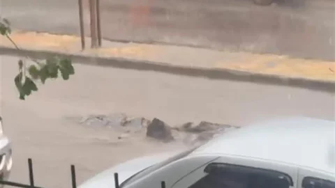Karacabey'de Şiddetli Yağmur Etkili Oldu