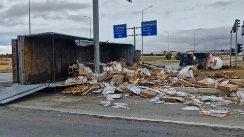 Çorum'da Tır ve Tanker Çarpıştı