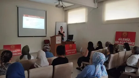 Sinop'ta Kadına Yönelik Şiddet Semineri
