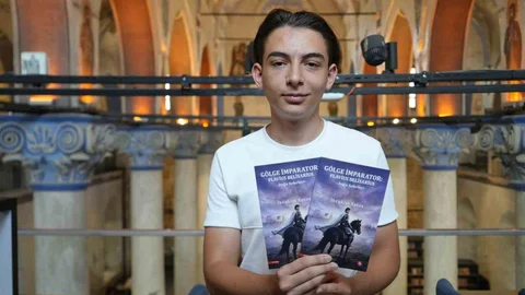 İbrahim Savaş'ın Tarih Kitabı Çıktı