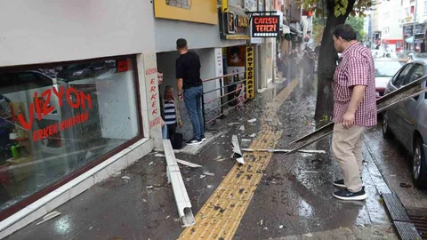 Bilecik'te Yağmur Oluğu Düşmesi