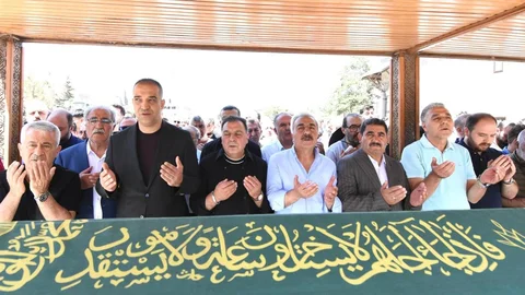 Önal Ailesi'nin Cenaze Töreni