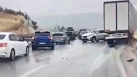 Kastamonu'da Zincirleme Kaza Görüntülendi