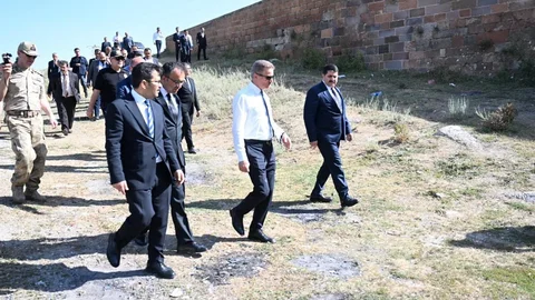 Erzurum'da Vali Baruş'tan Önemli Ziyaretler