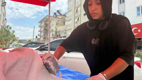 Antalya'da Genç Girişimci Karlama Satıyor