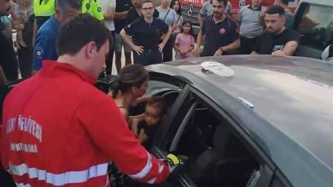 Hatay'da Kilitli Kalan Çocuk Kurtarıldı