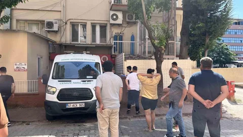 Adana'da Cinayet Olayı: Üç Kişi Hayatını Kaybetti