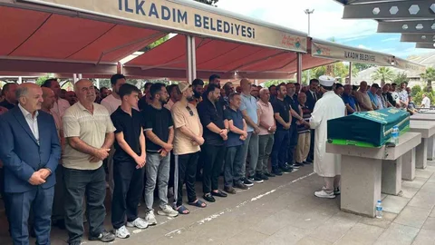 Samsun'da "Çaydanlıkçı Zeki" Uğurlandı