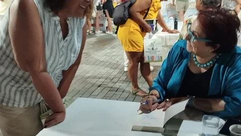 Burhaniye'de Yazarlarla Buluşma