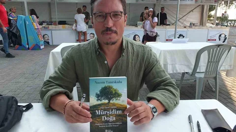 Burhaniye'de Müdürün Yeni Kitabı Yayınlandı