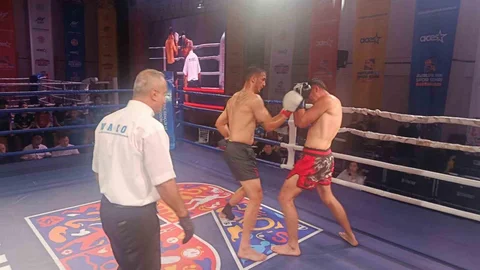 Sultangazi'de Kick Boks Turnuvası Düzenlendi