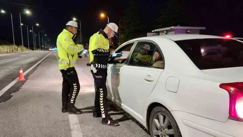 Karaman’da 211 Bin Makaron Ele Geçirildi