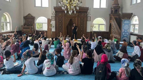 Kars’ta Miniklere Trafik Eğitimi