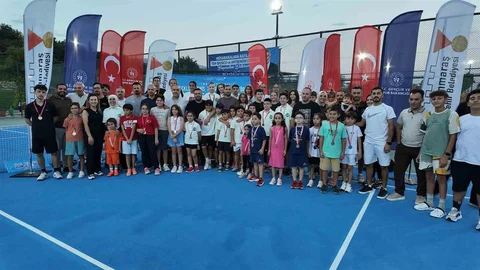 Kahramanmaraş'ta Tenis Turnuvası Sonuçlandı