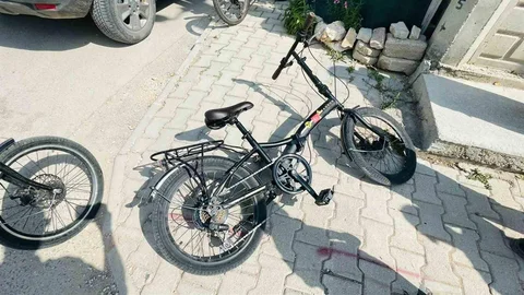 Karaman'da Bisikletli Çocuğa Çarpan Pikap Kazası