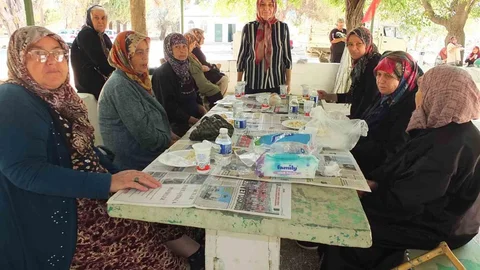 Burhaniye'de Sinan Dede Türbesi Ziyaretçi Akınına Uğradı
