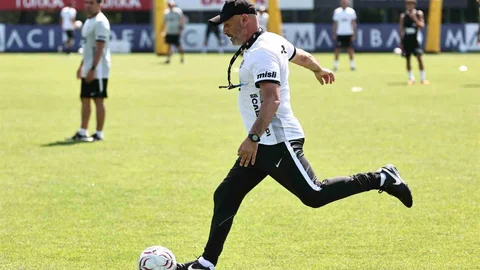 Beşiktaş, Midtjylland Maçına Hazırlanıyor