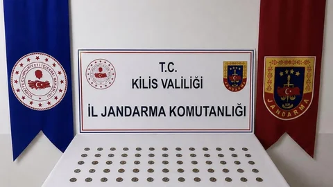 Kilis'te 107 Tarihi Sikke Ele Geçirildi