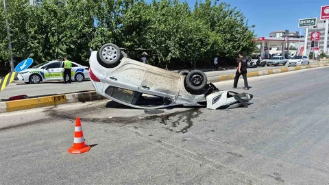 Adıyaman'da Takla Atan Araçta 1 Yaralı