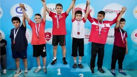 Aliağa'da Güreş Başarıları