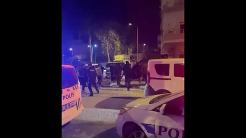 Sopalı Kavga Anları Mersin'de Kameralara Yansıdı