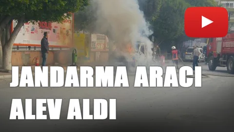 Jandarama'ya Ait Araç Cadde Ortasında Yanarak Kullanılamaz Hale Geldi