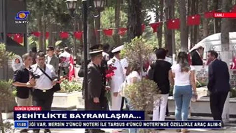 Canlı Yayın: Şehitlikte Bayramlaşma