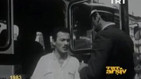 Yasak Olduğu Halde Minibüsü Tıka Basa Dolduran ve Muavin Taşıyan Şoförün Kendini Savunması