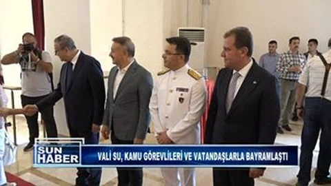 Vali Su, Kamu Görevlileri ve Vatandaşlarla Bayramlaştı