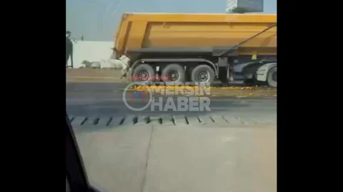 Tarsus'ta Yol Kayganlaştı