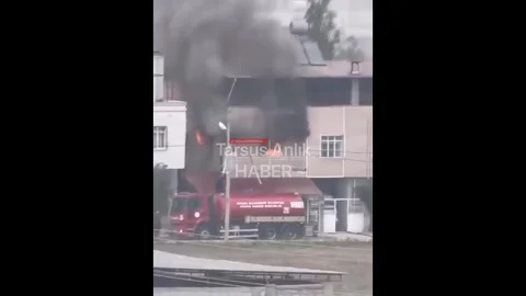 Tarsus'ta Ev Yangını Çıktı