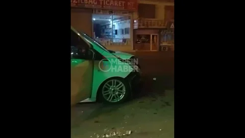 Mersin'de Üç Araçlı Kaza