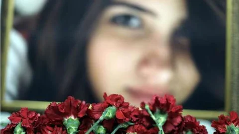 Özgecan Aslan'ın Klibi Paylaşım Rekorları Kırıyor