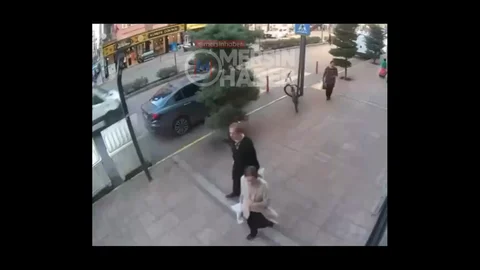 Mersin'de Motosiklet Kazası: Sürücü Yaralandı