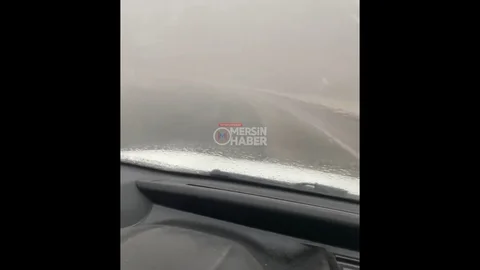 Mersin Toroslar'da Yoğun Sis Sürücüleri Zorladı
