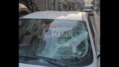 Mersin'de Altyapı Kazması ile Cam Kırma Olayı