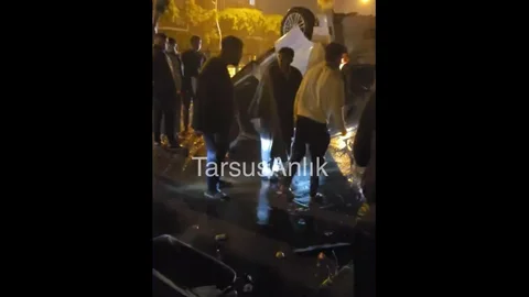 Tarsus'ta Otomobil Takla Attı, Yaralılar Var