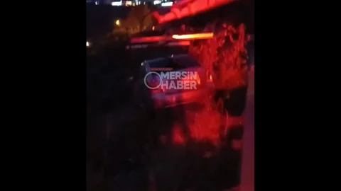 Mersin'de Otomobil Şarampole Uçtu