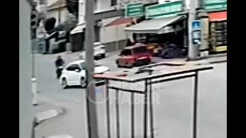 Mezitli Kuyuluk'ta Trafik Kazası Görüntüleri Ortaya Çıktı