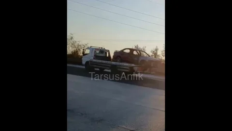 Adana'da Araç Yangını Görüntülendi