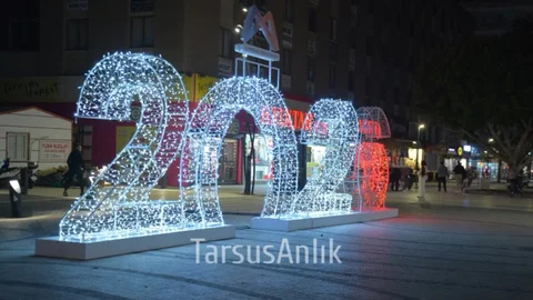 Mersin Tarsus'ta 2026 Yılbaşı Süslemeleri Hazır