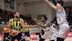 Fenerbahçe Beko, İzmir Aliağa'da Aliağa Petkimspor'u 78-70 ile geçti.