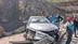 Şanlıurfa Karaköprü'de Kontrolden Çıkan Otomobil Bariyerlere Çarptı, 3 Yaralı