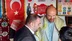 Aydın Nazilli'de Fenerbahçe Taraftarı Bilal Erdoğan'a Madalyalı Sarı Kanarya Hediye Edildi