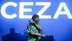 Kocaeli İzmit'te Ceza'nın Konserinde On Binlerce Hayranı Coştu