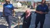 Erzincan Merkez'de Zabıta Personeli Yaşlı Kadına Yardım Etti