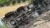 Adıyaman Kahta'da Arpa Yüklü Kamyonun Şarampole Devrilmesi Sonucu Etrafta Dökülen Arpa Var